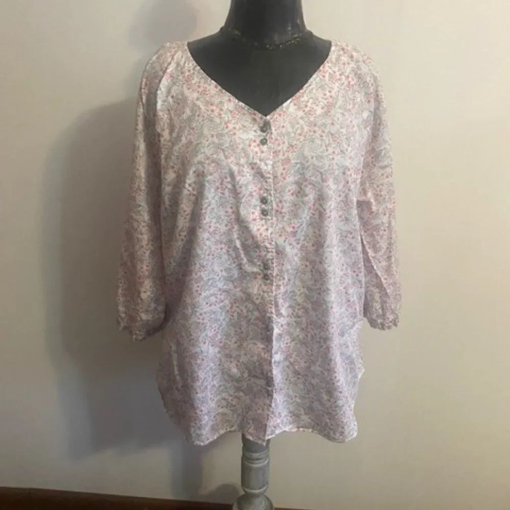CJ Banks V-neck White/Green/Pink Floral tunic, size 1X